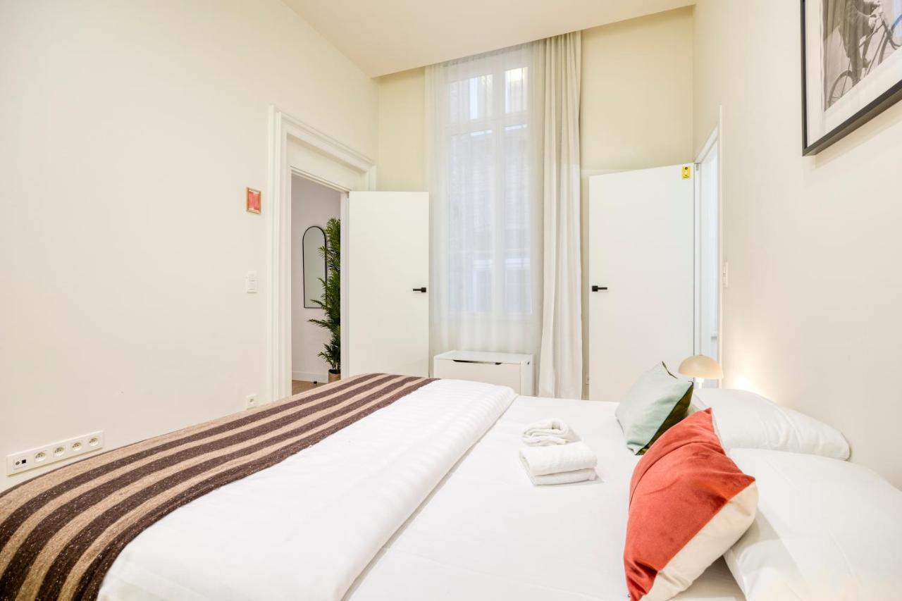 Smartflats - Main Street Apartment Gent Bagian luar foto